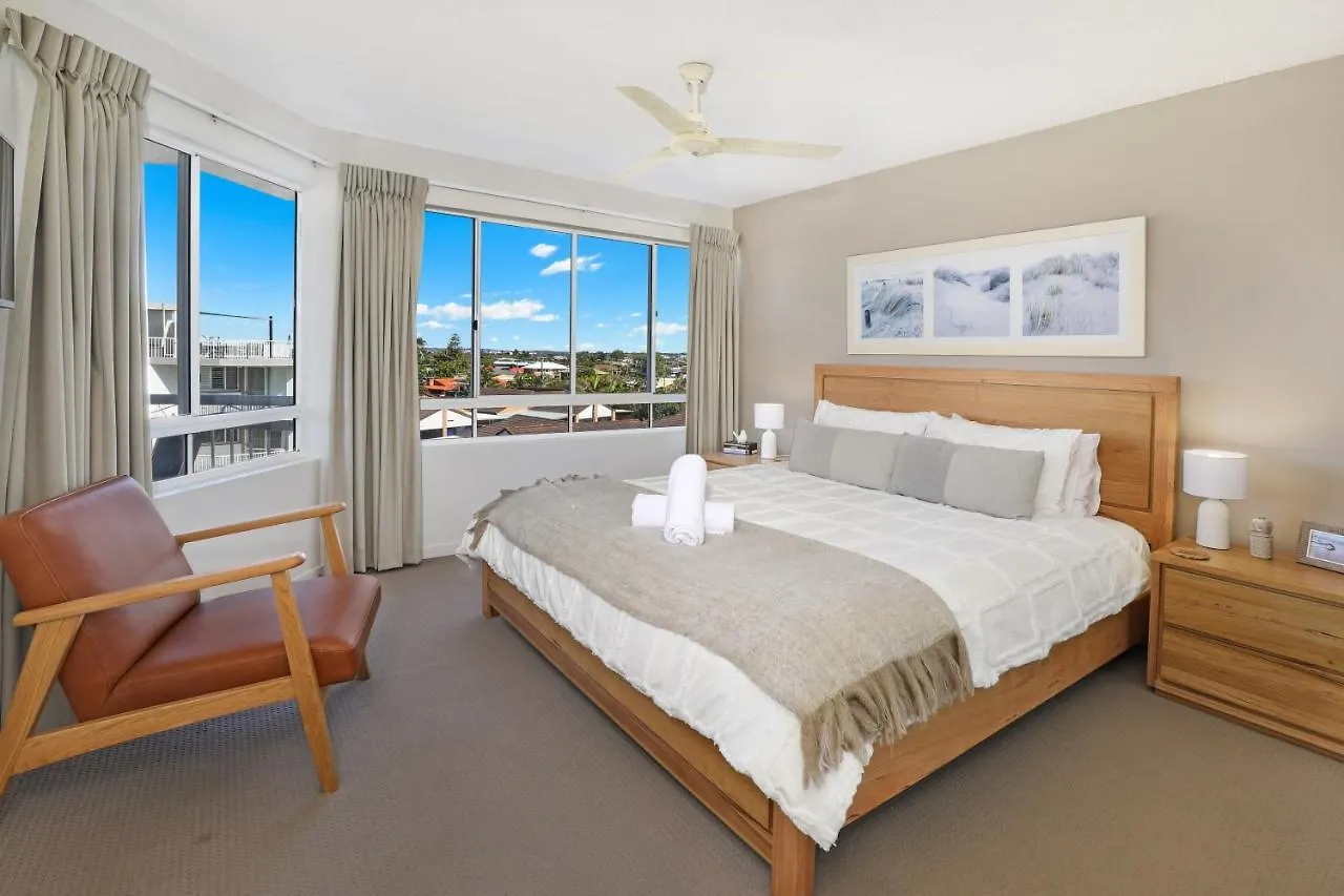 Beachside Resort Kawana Waters Buddina