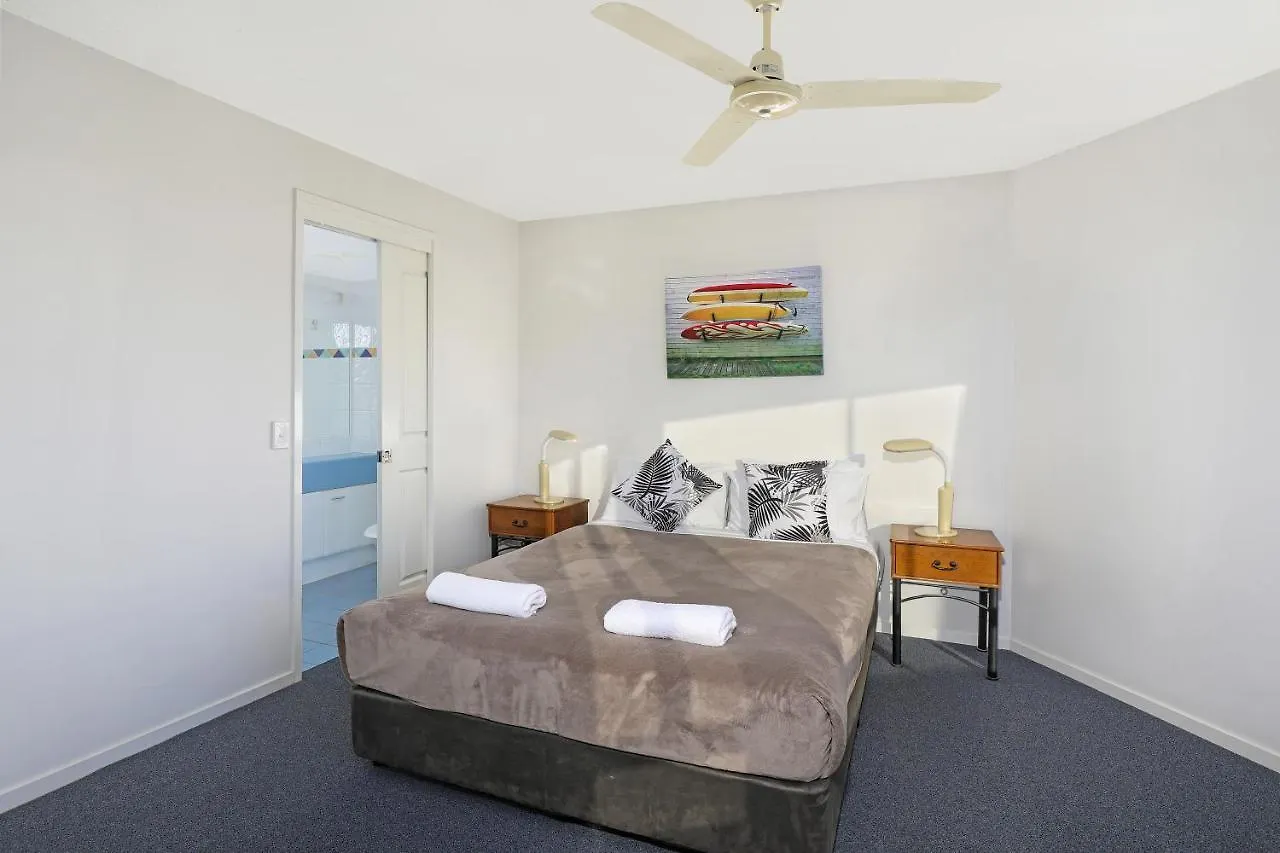 Beachside Resort Kawana Waters Buddina