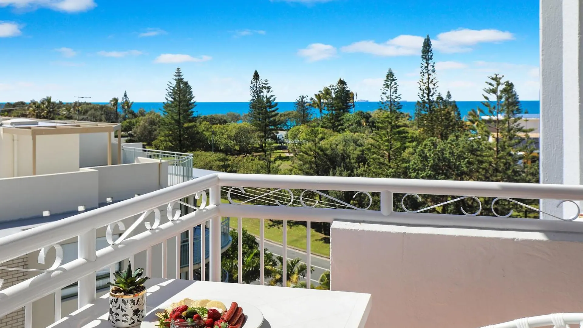 Beachside Resort Kawana Waters Buddina 4*,