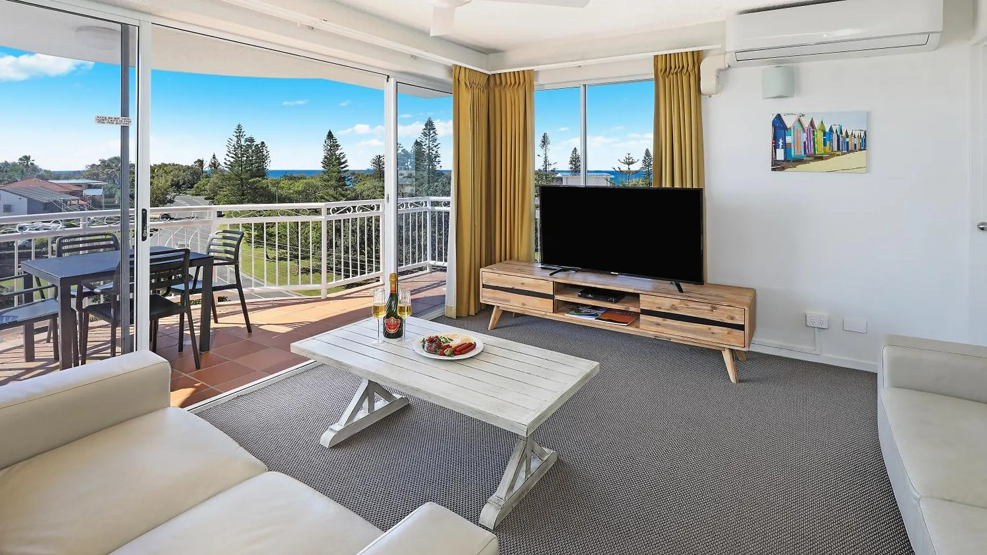 Beachside Resort Kawana Waters Buddina