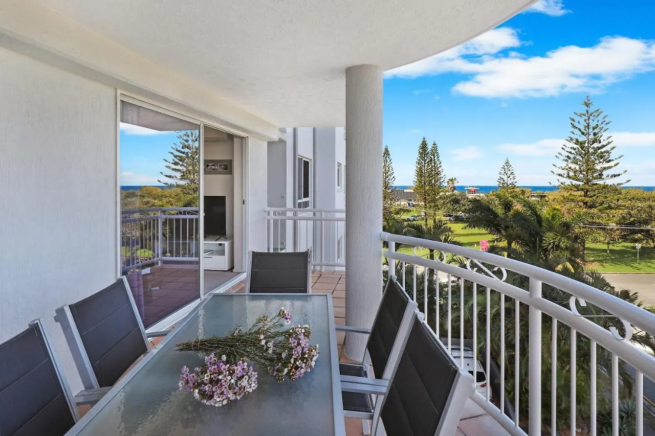 Beachside Resort Kawana Waters Buddina