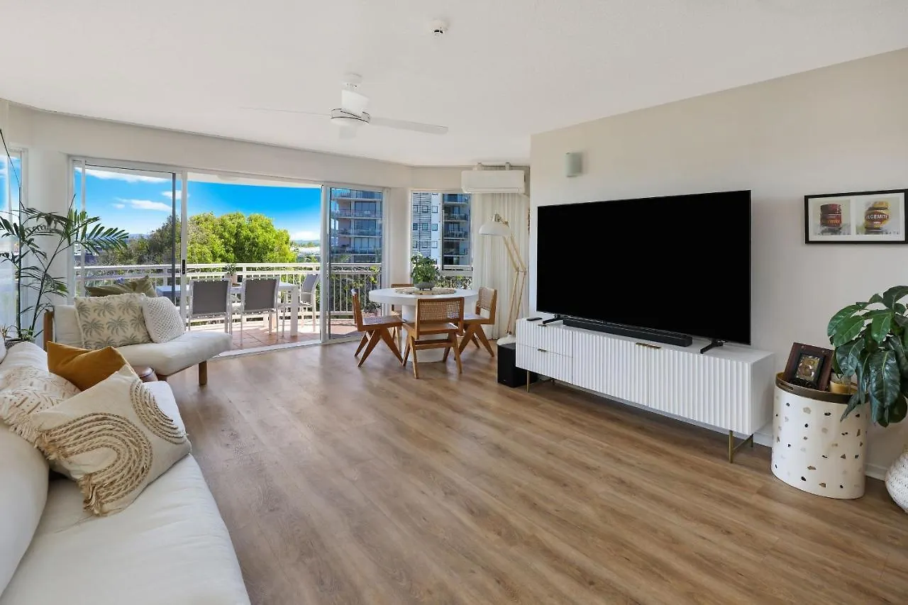 Beachside Resort Kawana Waters Buddina Australia