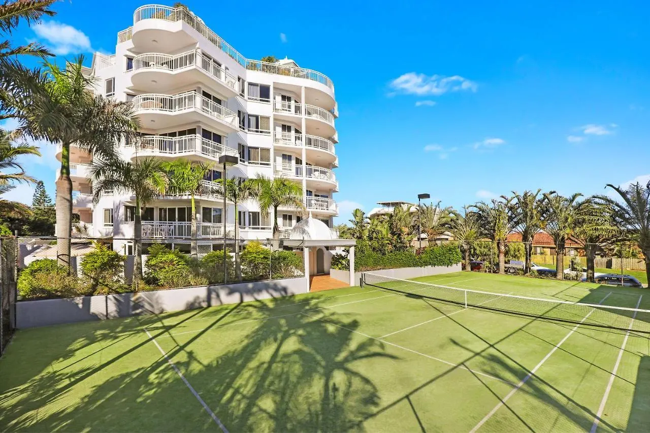 Beachside Resort Kawana Waters Buddina